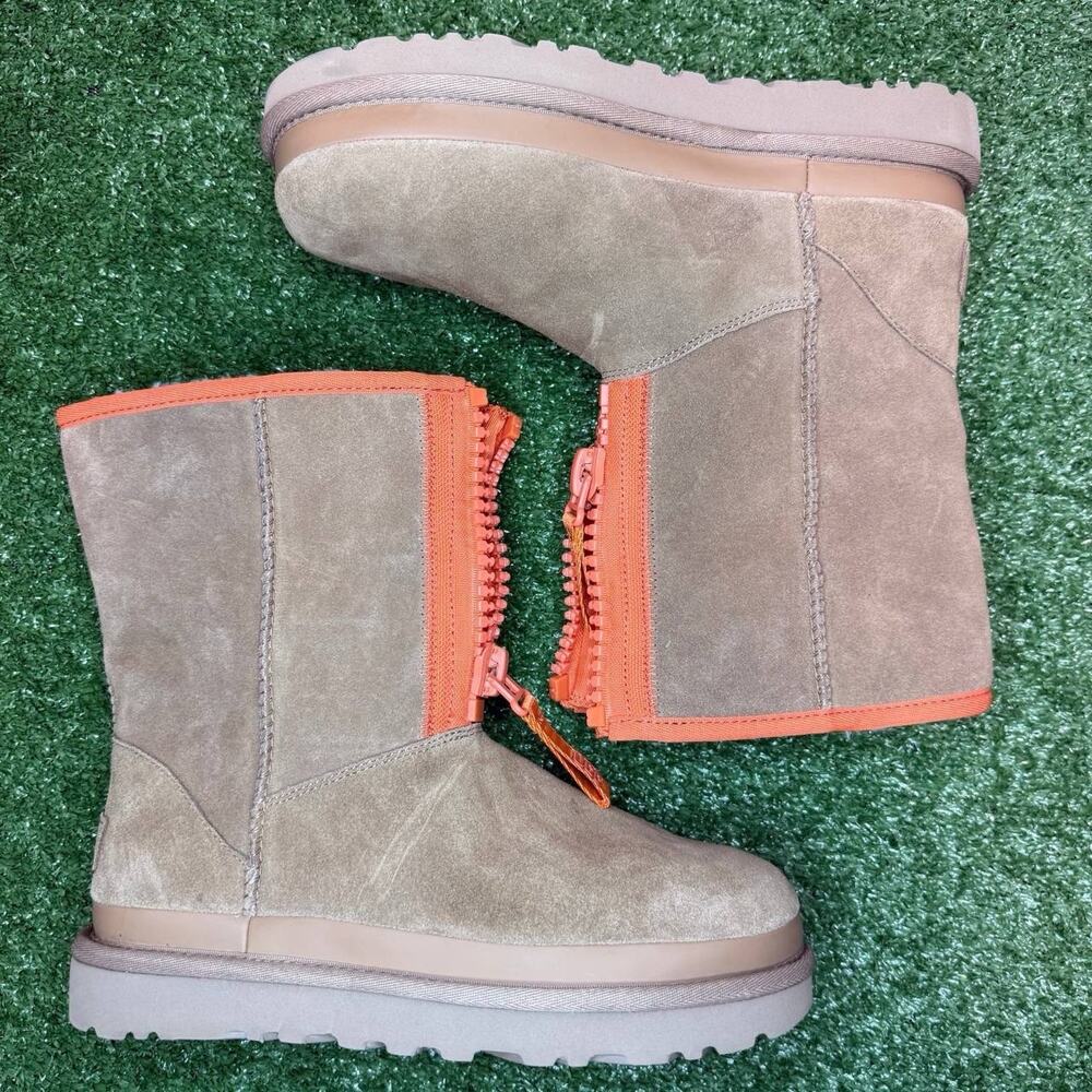 UGG Classic Short Zipper Tape Logo boots Beige Suede women’s 7 size - Picture 2 of 6